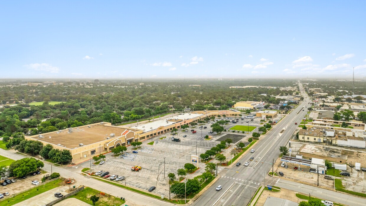 Townshire Shopping Center